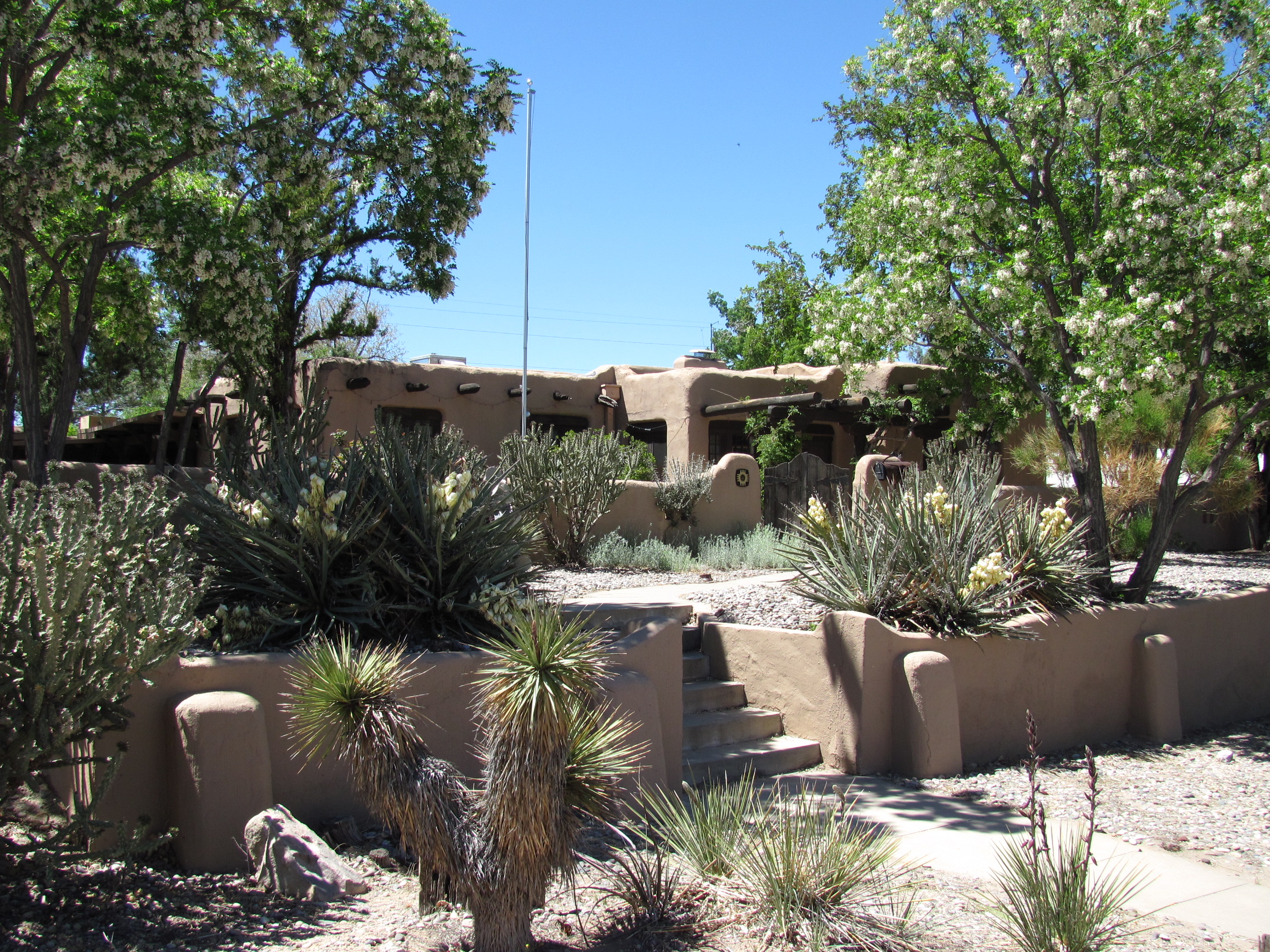 Leverett, William J., House, Albuquerque, NM
