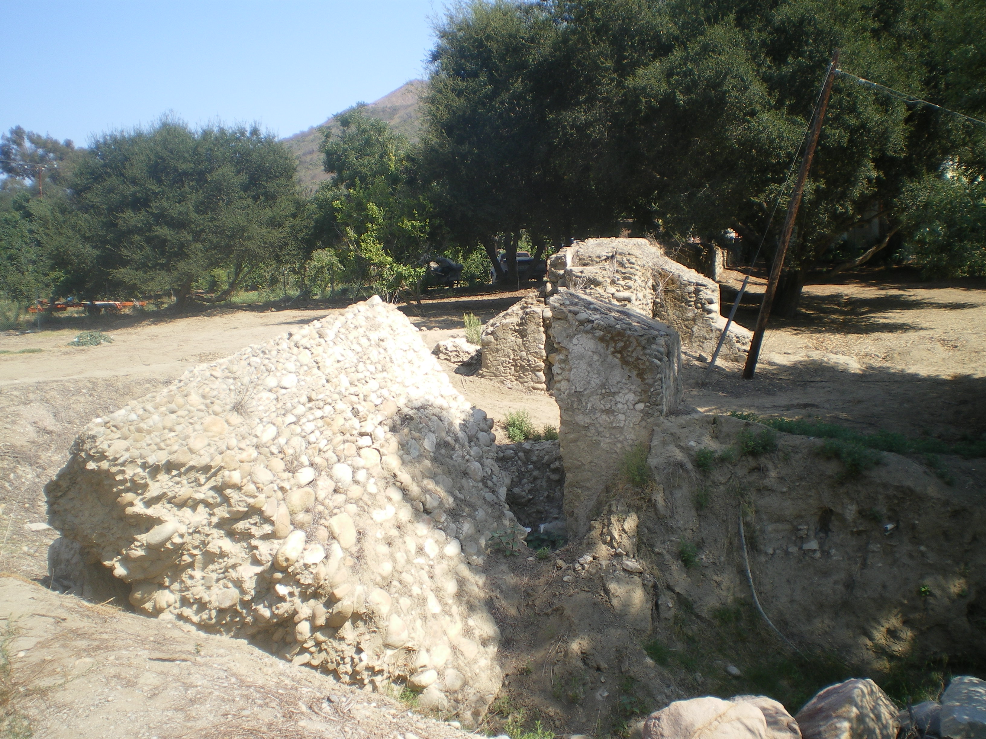 San Buenaventura Mission Aqueduct, Ventura